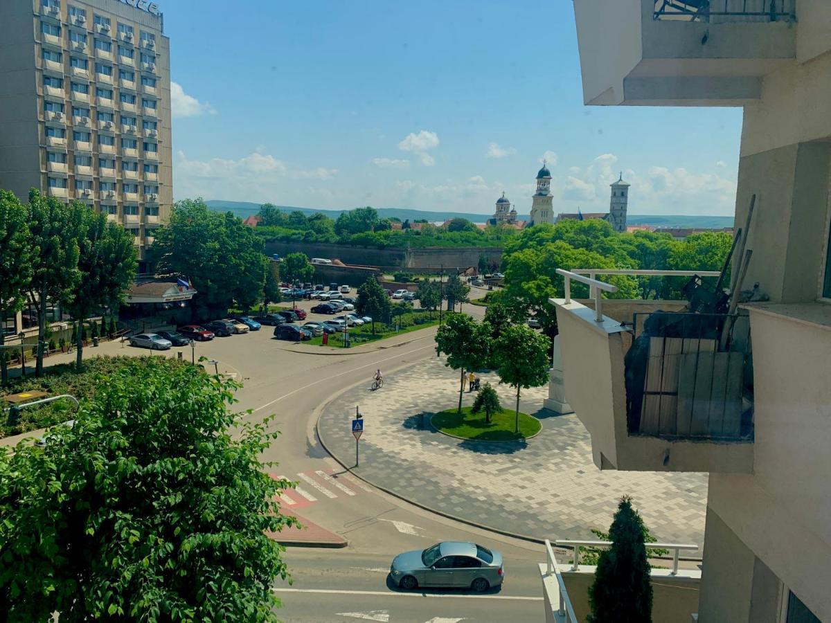 Apartament Carolina Parc Alba Iulia Dış mekan fotoğraf