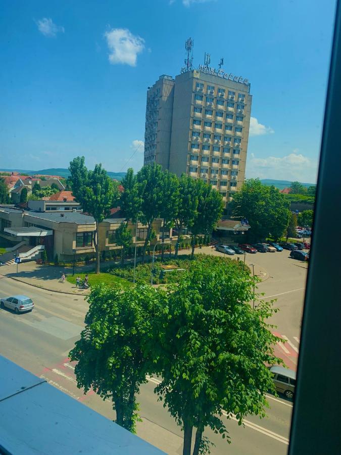 Apartament Carolina Parc Alba Iulia Dış mekan fotoğraf